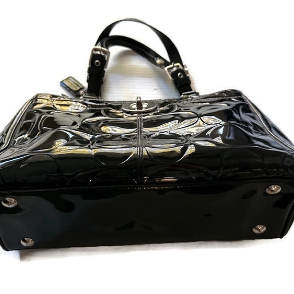 COACH Hamptons Patent Leather Embossed Medium Carryall F14413 - Picture 3 of 7